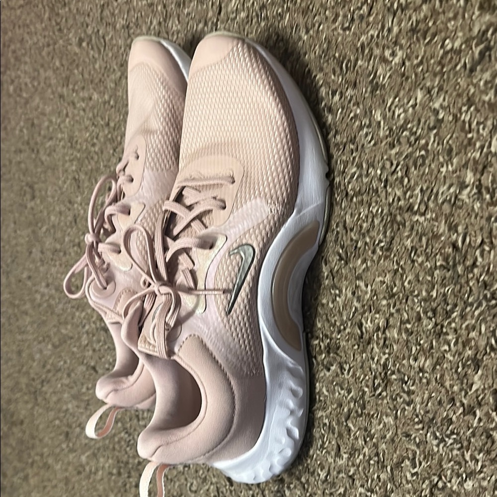 Women's Pink Nike Running Shoes